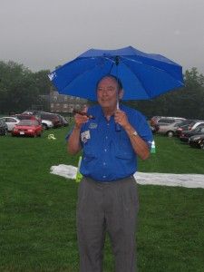 Bruce-McEwan-with-a-matching-umbrella