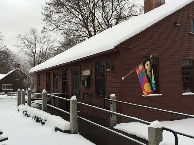 StorewithOpenSignWinter